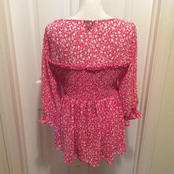 Torrid Top 1 Dark Pink White Floral Print Smocked - Picture 11 of 14